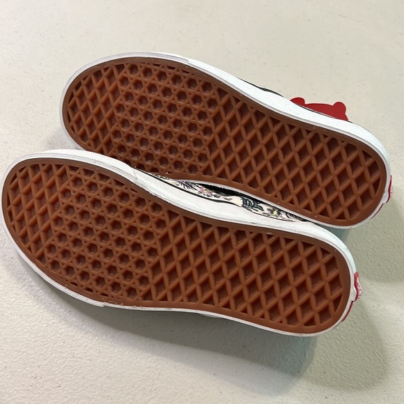 VANS | Classic Slip-On Paradise Floral Shoes - Picture 7 of 10